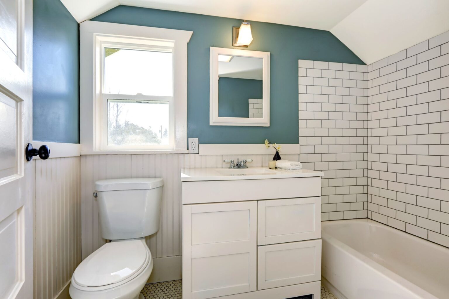 17 Beautiful White Bathroom Tile Ideas for Every Design Style